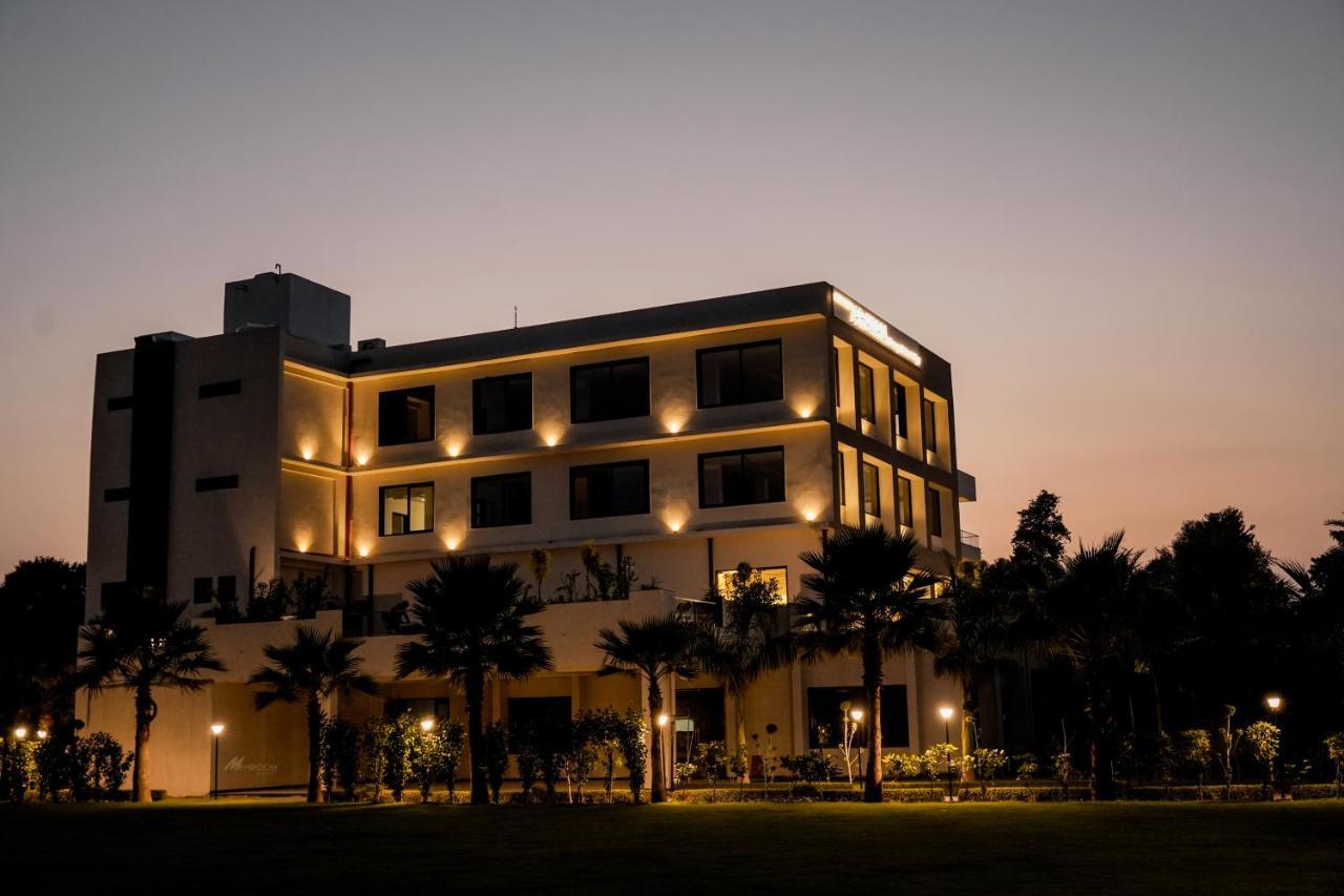 Pride Resort & Convention Center Ranakpur Near Ranakpur Dam Sadri Exterior photo